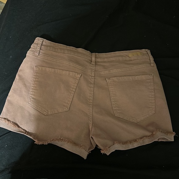 Jean Shorts - Picture 3 of 3